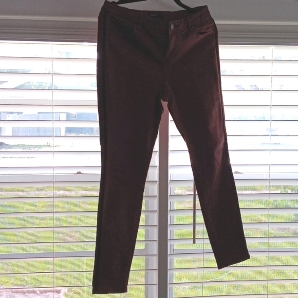 Brick red simply vera flex skinny jeans size 10